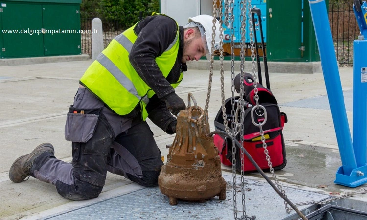 Dalgıç Pompa Servisi